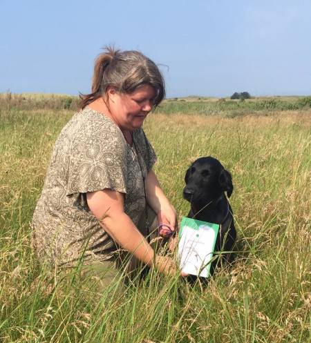 Black-amandas-signed-with-passion